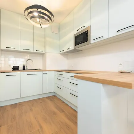 Towarowa - Air Con & Parking - By Rentujemy * Познань