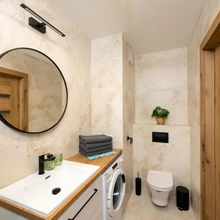 Towarowa - Air Con & Parking - By Rentujemy Апартаменты *